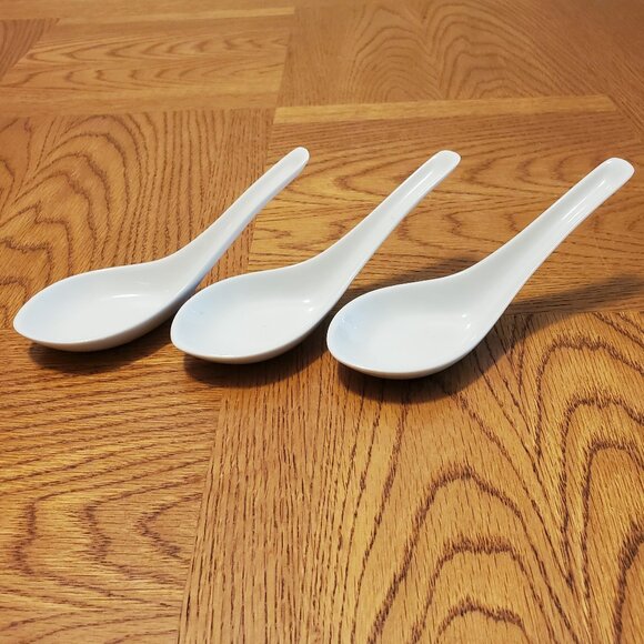 Chinese Porcelain Bowls & Spoons. Multi-Colored w/ Chineese Characters. Set of 6 - Picture 6 of 9